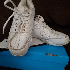 Zephz Cheer Shoes